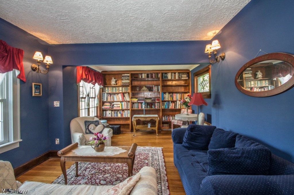 2553 Brainard Road Cleveland, OH 44124 - Photo 4 of 23