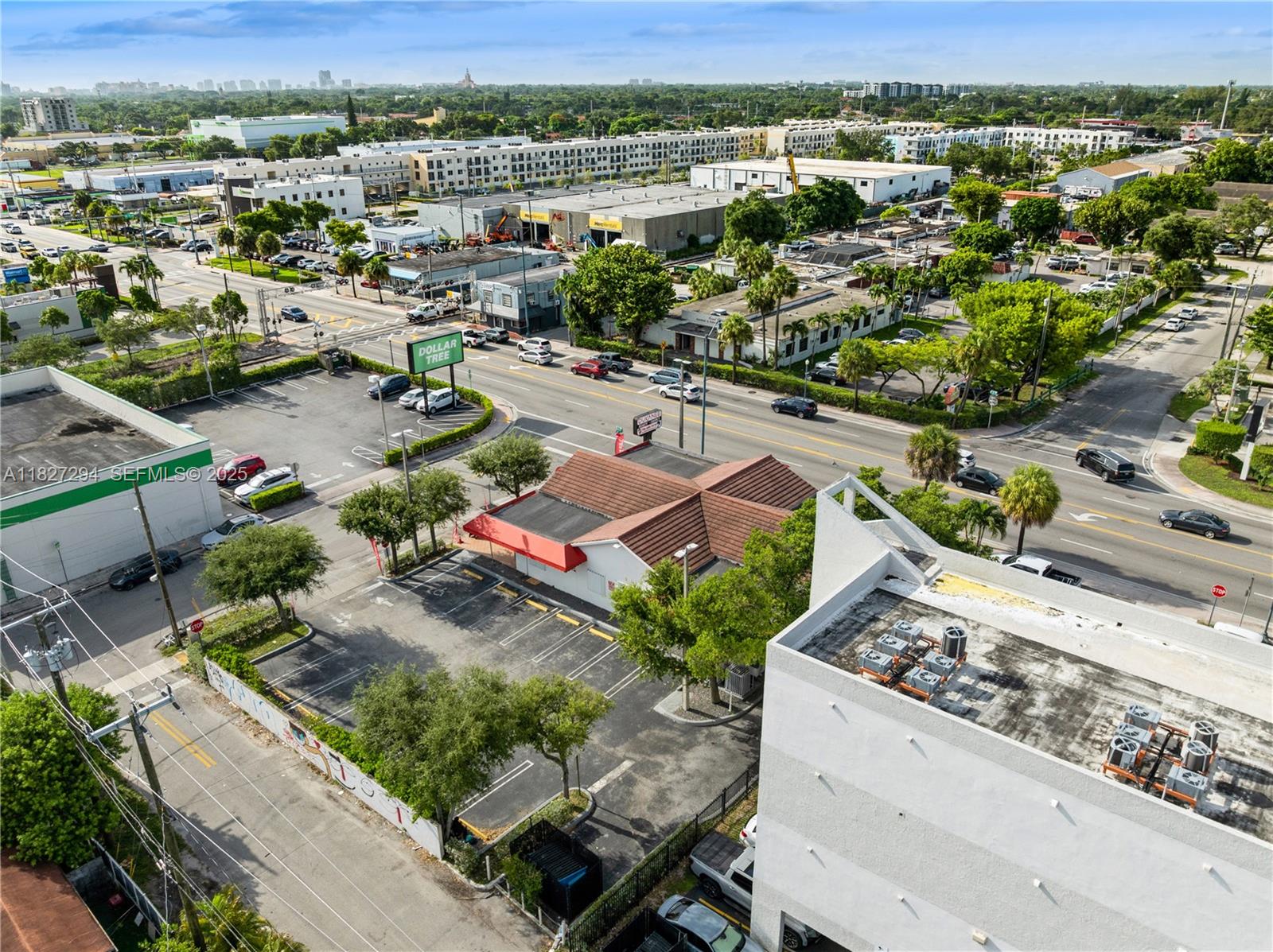 7101 Southwest 8th Street Miami, FL 33144 - Photo 3 of 7 Photo 3