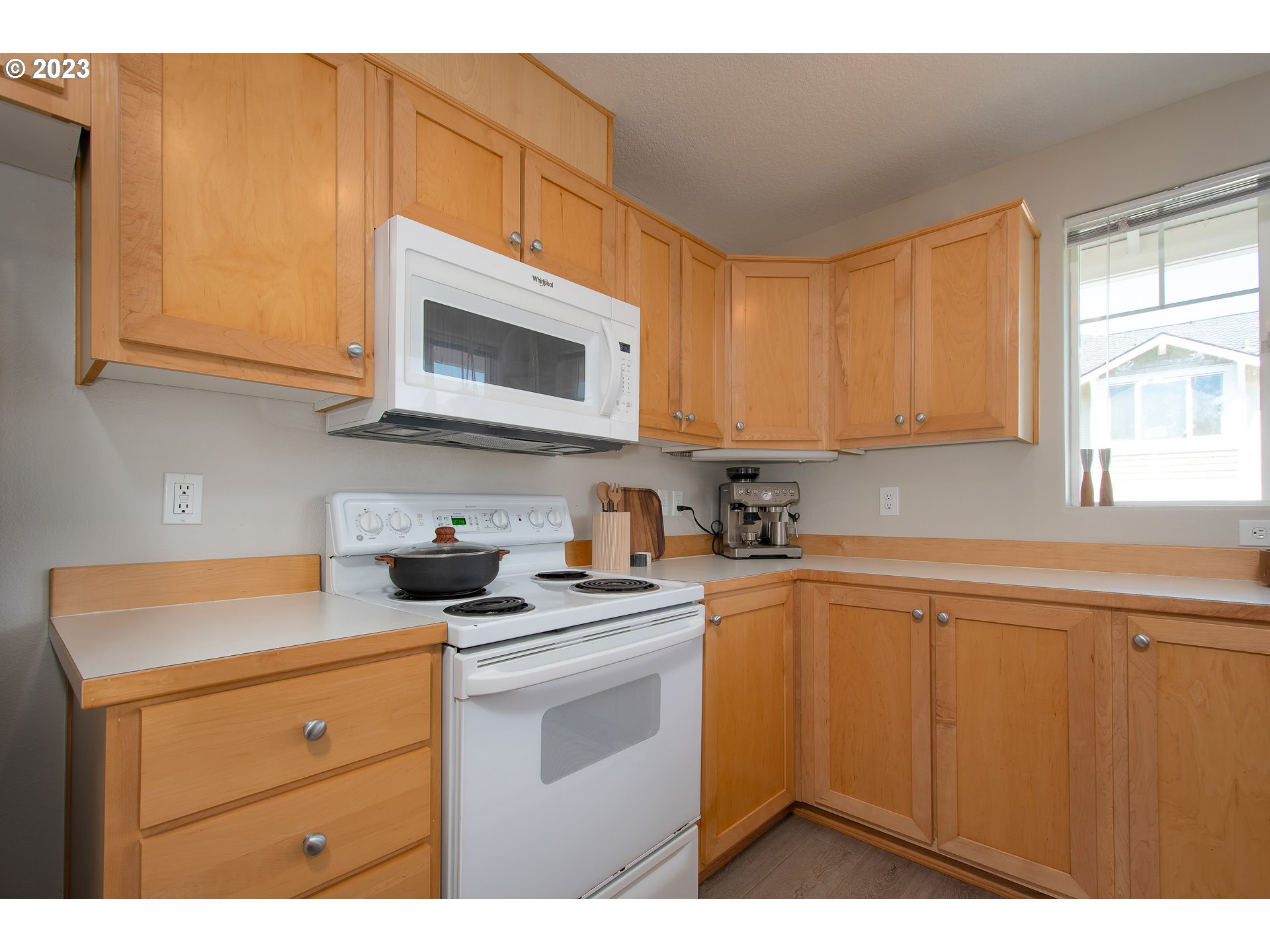 14735 Southwest Beard Road, Unit 203 Beaverton, OR 97007 - Photo 13 of 32 Gallery Image 13
