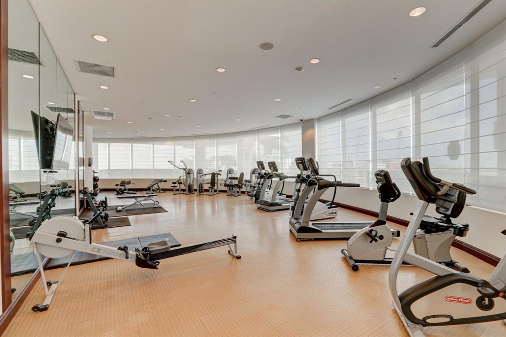 315 Northeast 3rd Avenue, Unit 1509 Fort Lauderdale, FL 33301 - Photo 34 of 40 a view of a room with gym equipment