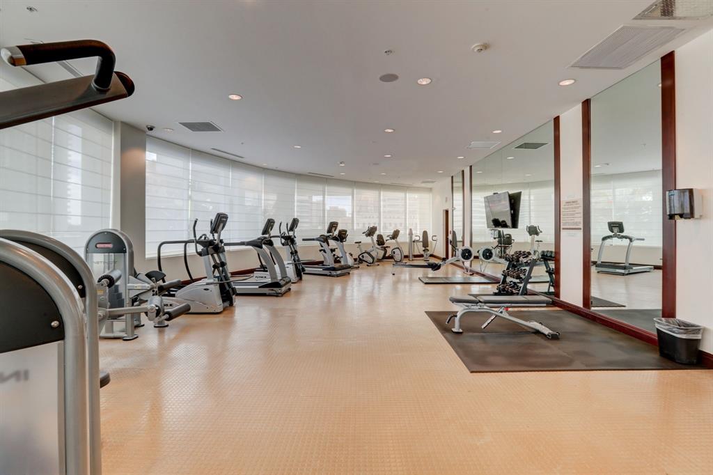 315 Northeast 3rd Avenue, Unit 1509 Fort Lauderdale, FL 33301 - Photo 35 of 40 a view of a room with gym equipment