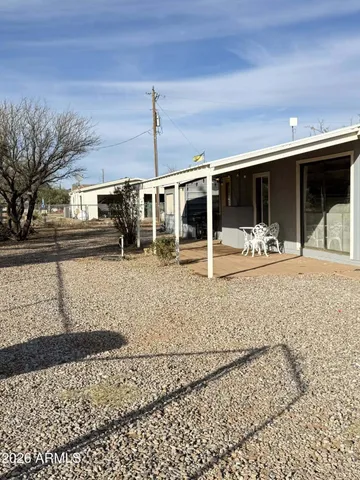 $157,000 | 165 East VÃa Mercado, Huachuca City, AZ 85616