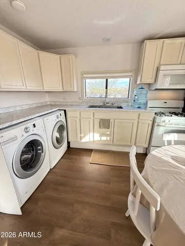 $157,000 | 165 East VÃa Mercado, Huachuca City, AZ 85616