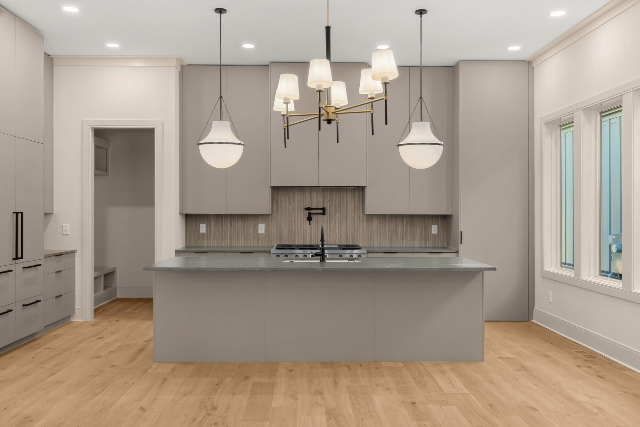 2308 Riverside Drive Nashville, TN 37216 - Photo 4 of 11