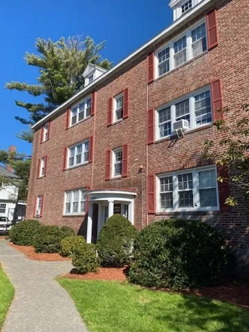 $2,500 | 17 Dexter Street, Unit 4, Malden, MA 02148