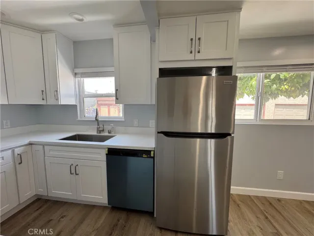 $2,495 | 219 South Eucalyptus Avenue, Inglewood, CA 90301