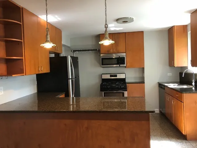 $2,800 | 710 Broadview Avenue, Highland Park, IL 60035