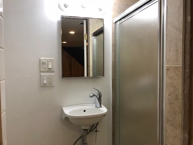 $2,800 | 710 Broadview Avenue, Highland Park, IL 60035