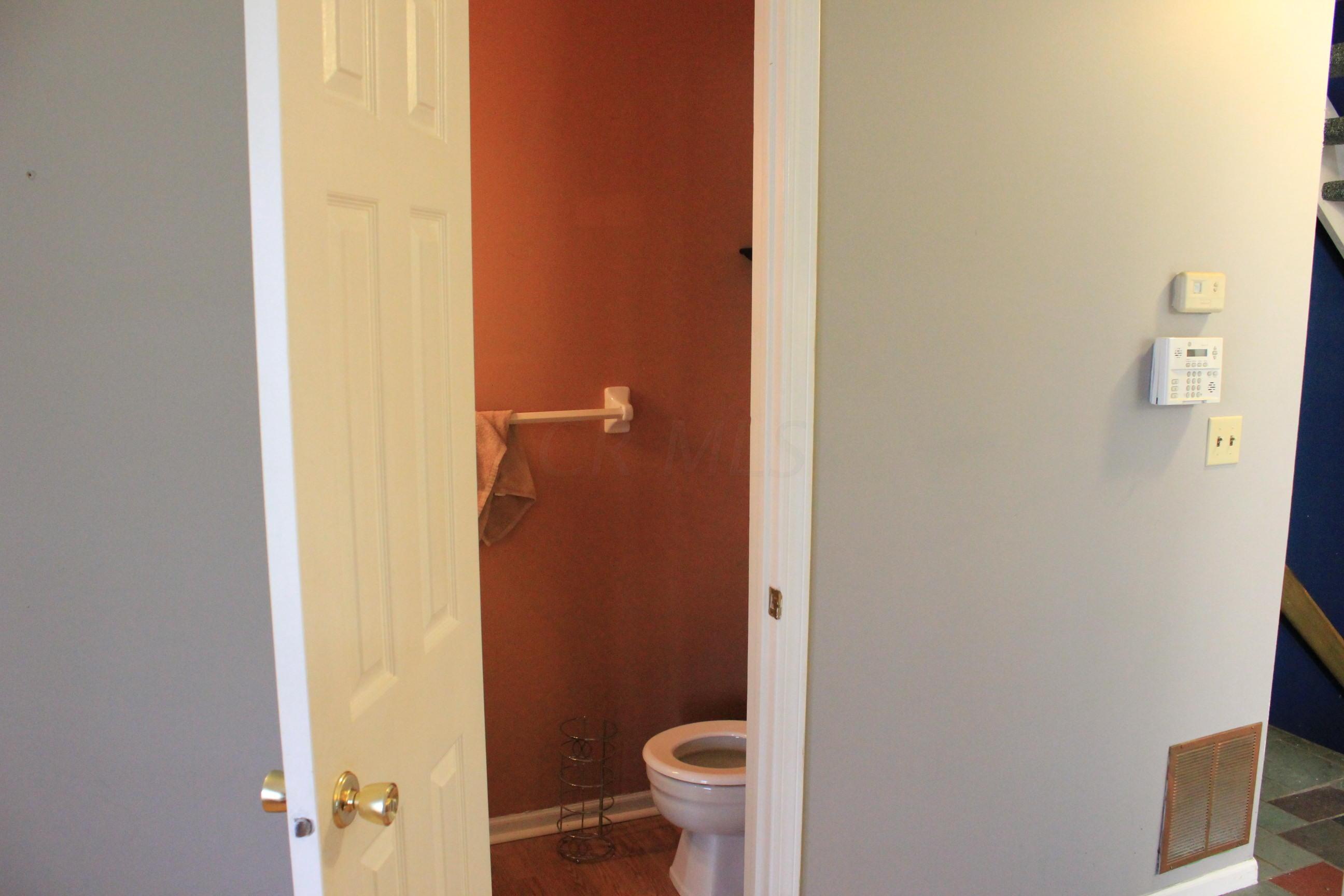 2728 Petzinger Road Columbus, OH 43209 - Photo 7 of 24 Gallery Image 7