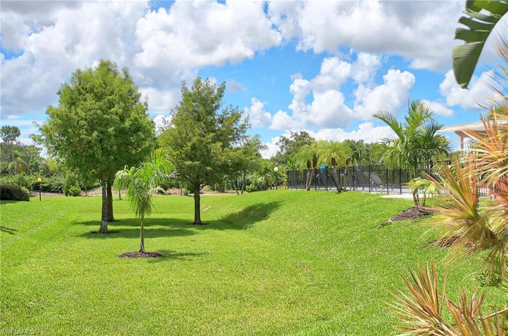 5695 Rattlesnake Hammock Road, Unit B104 Naples, FL 34113 - Photo 23 of 28