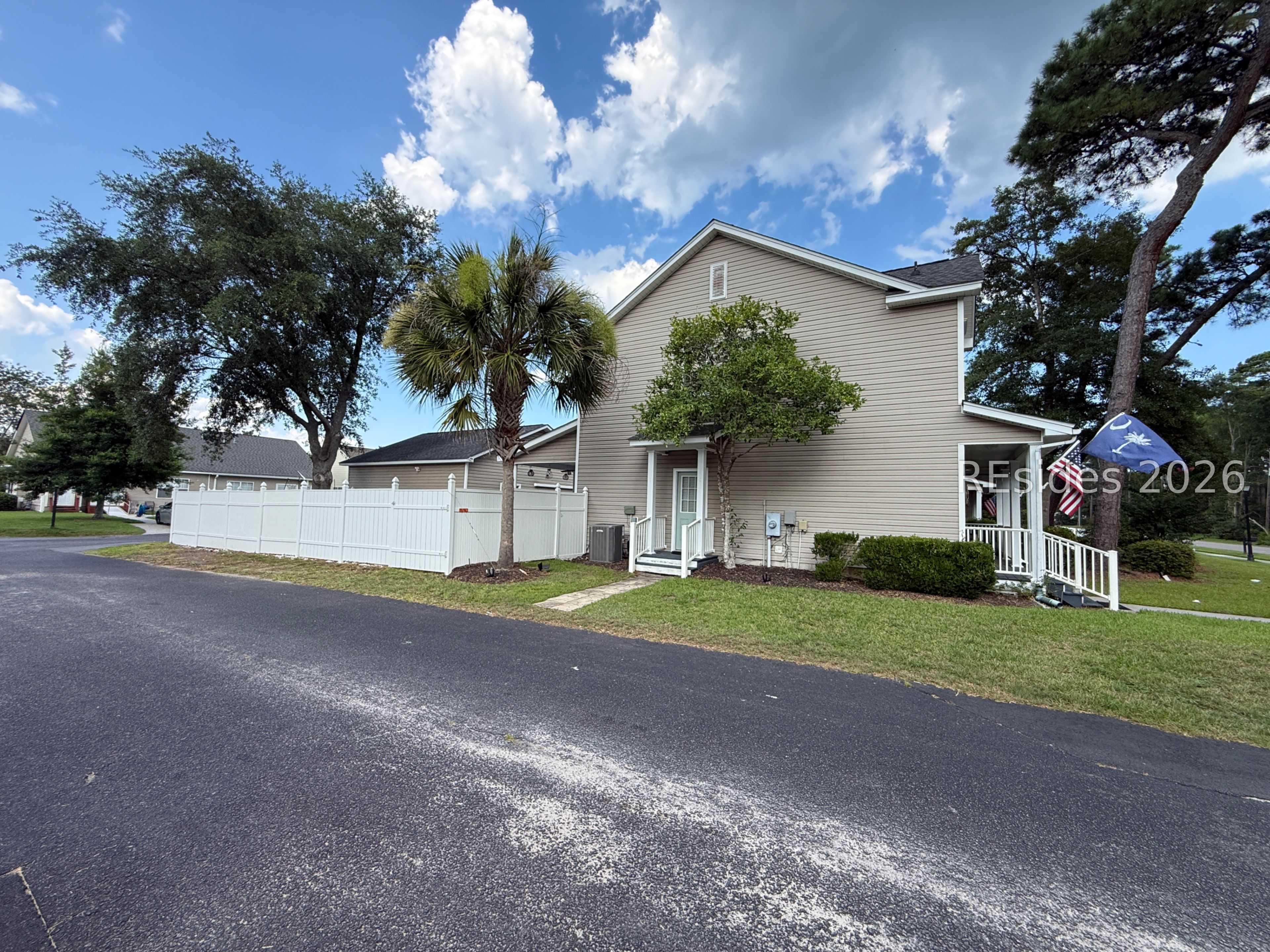 66 Able Street Bluffton, SC 29910 - Photo 25 of 29 SIDE YARD