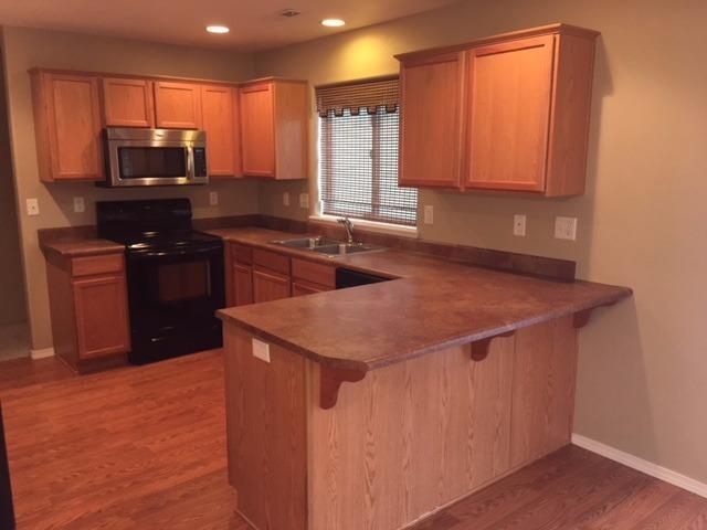3015 Merriman Road, Unit 4 Medford, OR 97501 - Photo 3 of 16 Additional Photo