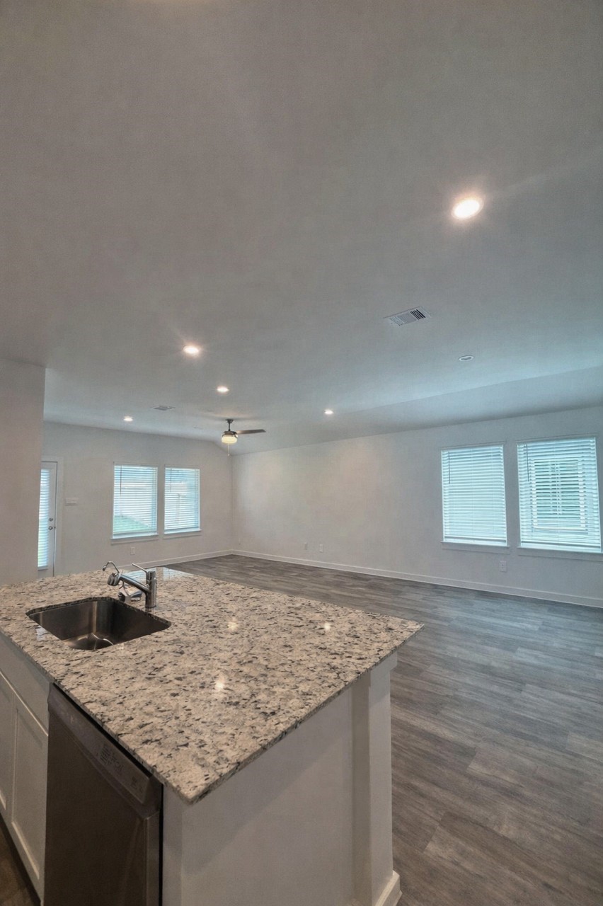 31014 Brightwell Bend Fulshear, TX 77441 - Photo 9 of 22