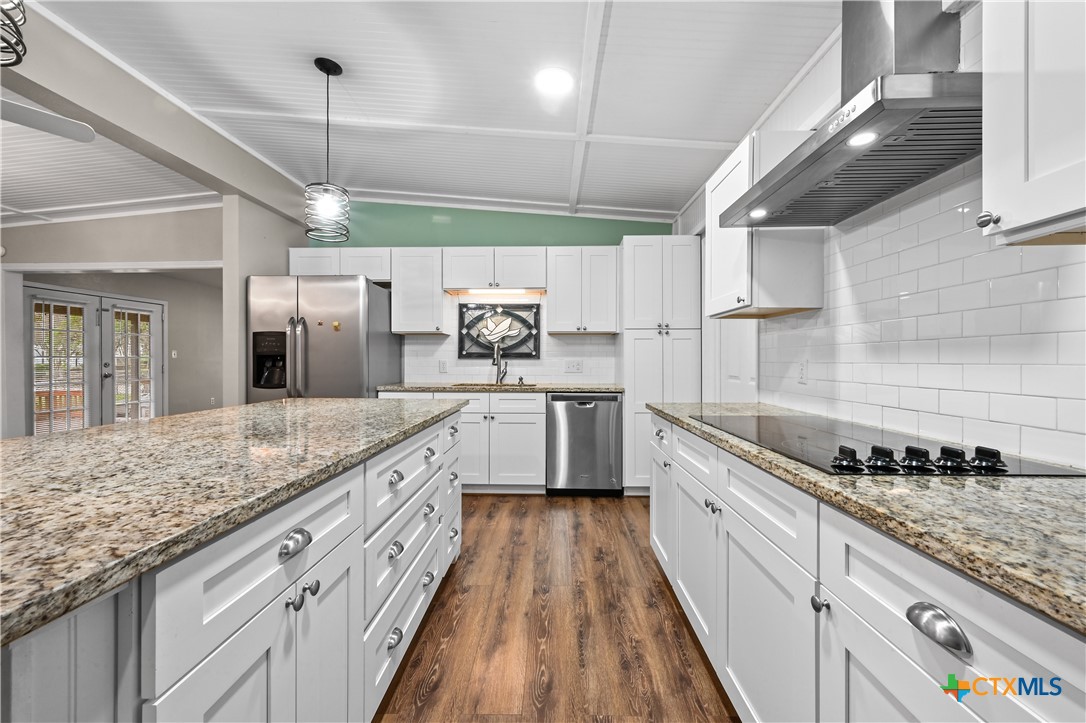 102 Rivercrest Street Luling, TX 78648 - Photo 7 of 25