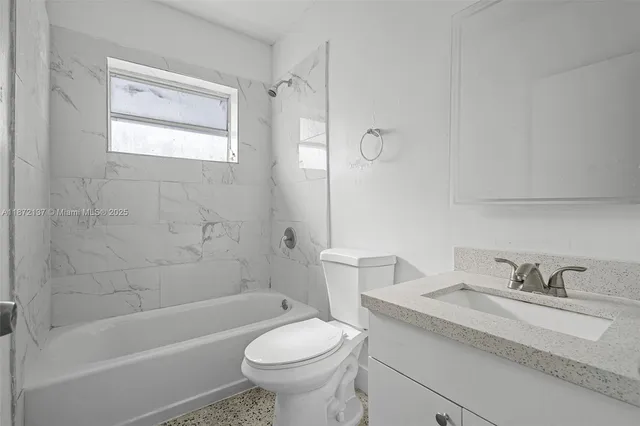 $949,000 | 11330 Peachtree Drive, Miami, FL 33161