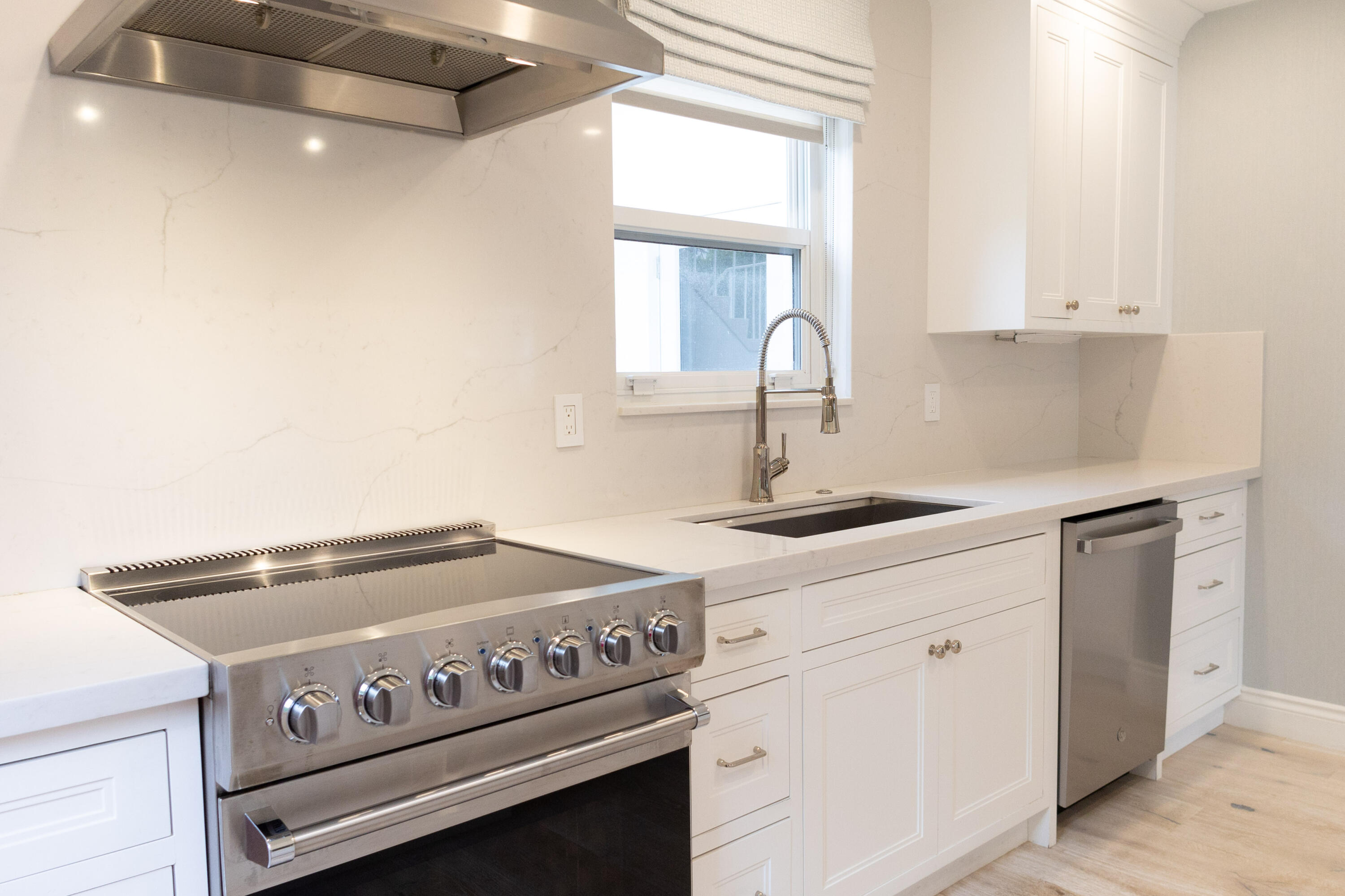 311 Cocoanut Row, Unit 101 Palm Beach, FL 33480 - Photo 19 of 42 311 Cocoanut Row, 101