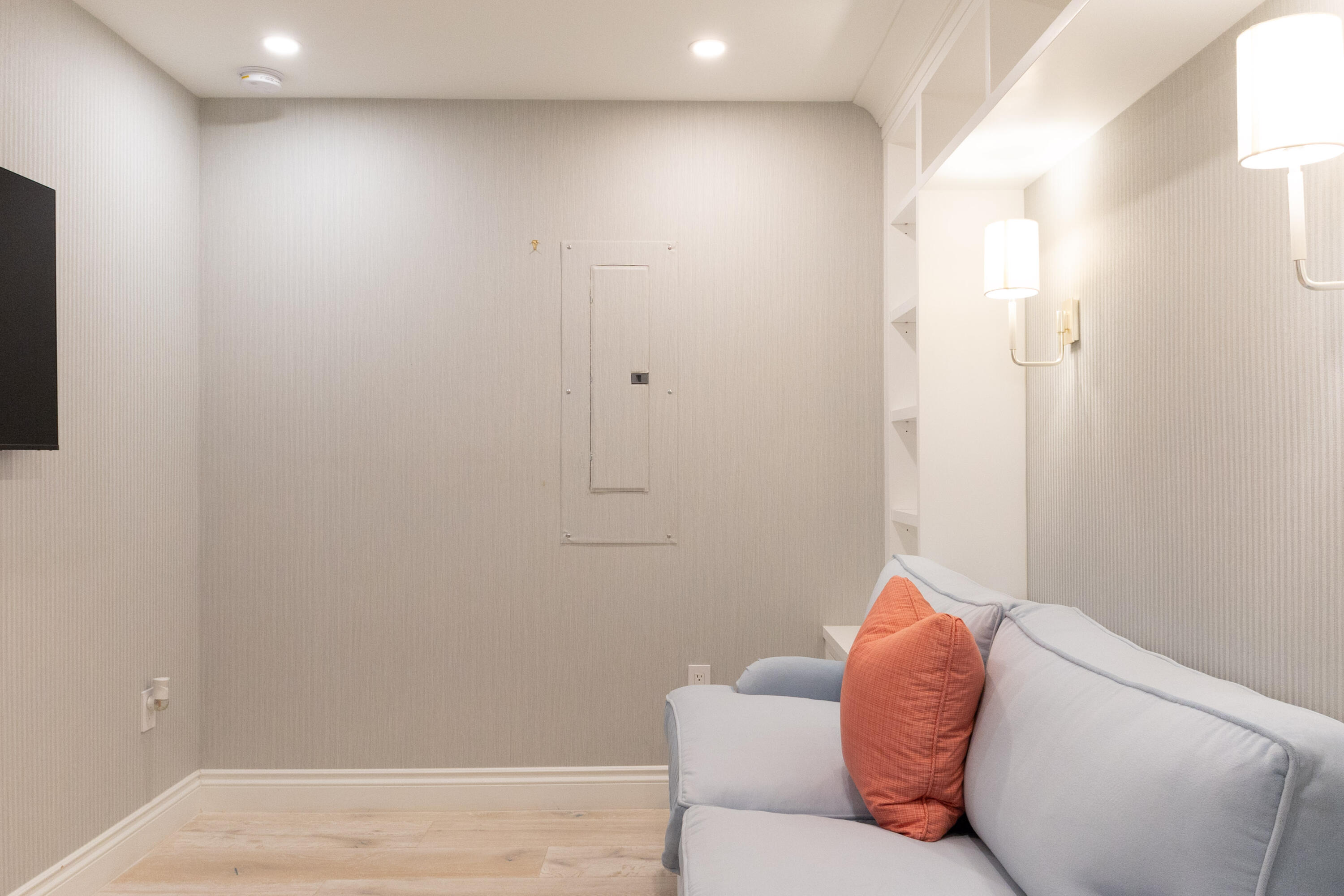 311 Cocoanut Row, Unit 101 Palm Beach, FL 33480 - Photo 34 of 42 311 Cocoanut Row, 101