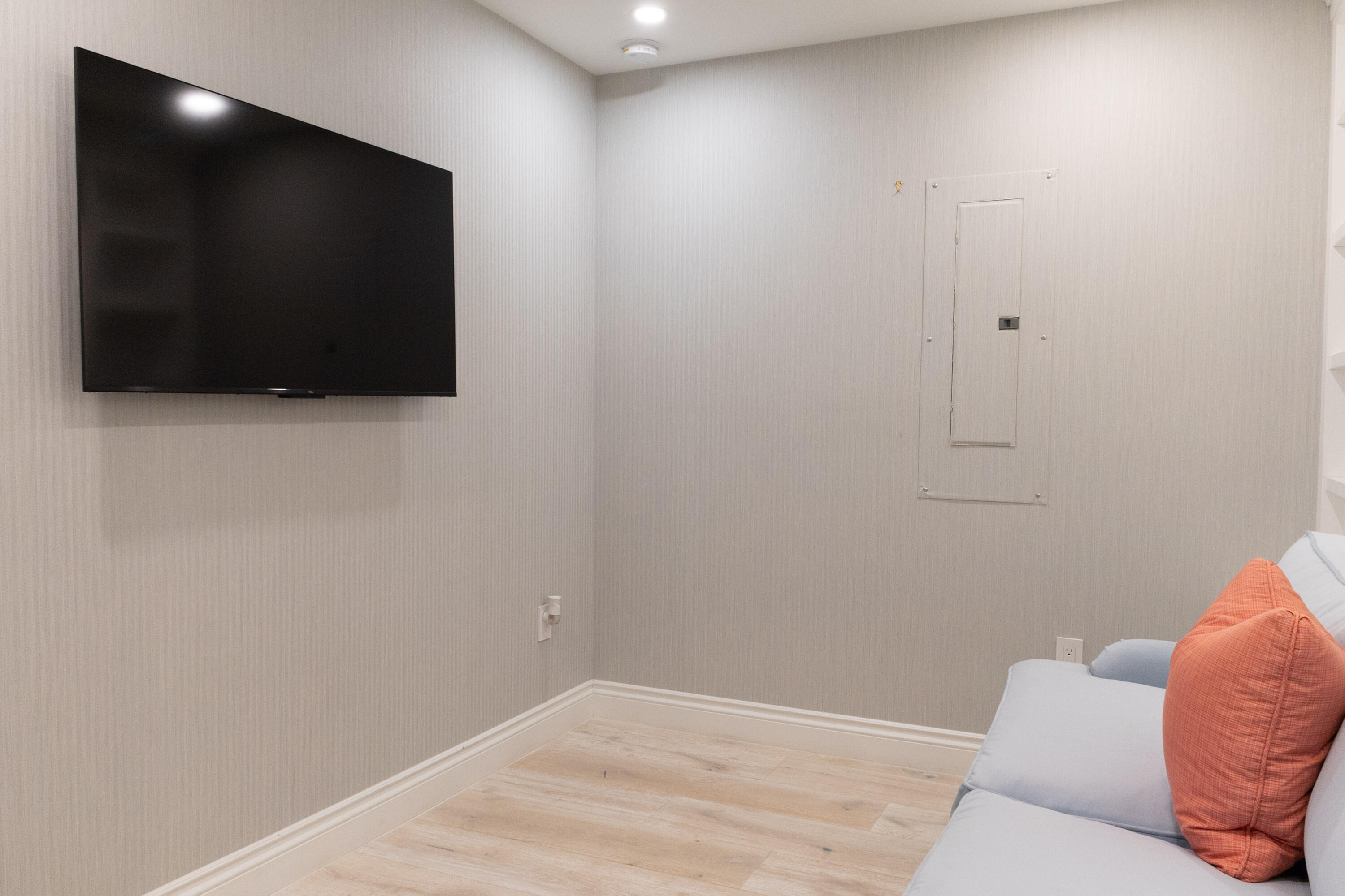 311 Cocoanut Row, Unit 101 Palm Beach, FL 33480 - Photo 35 of 42 311 Cocoanut Row, 101