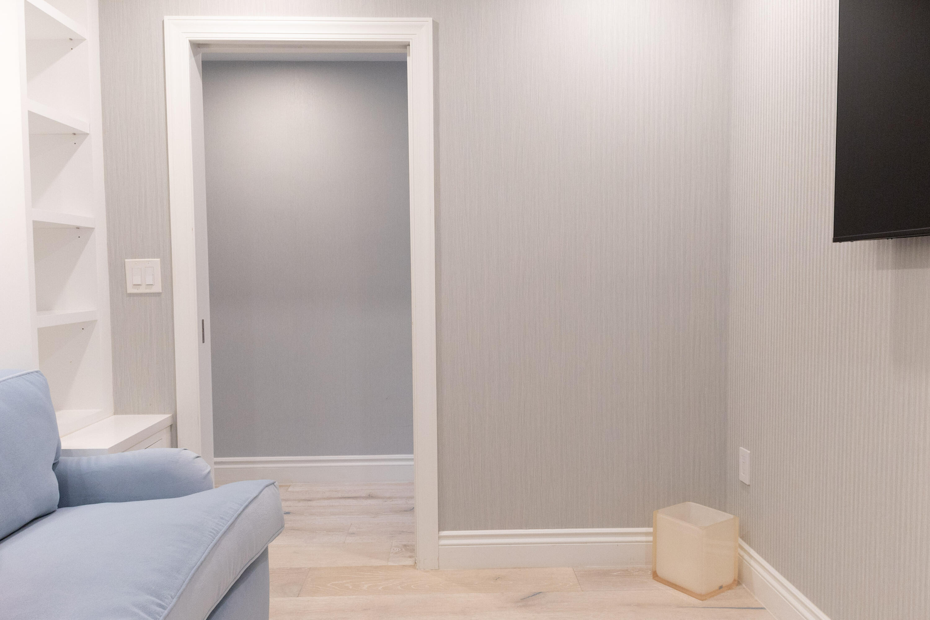 311 Cocoanut Row, Unit 101 Palm Beach, FL 33480 - Photo 38 of 42 311 Cocoanut Row, 101