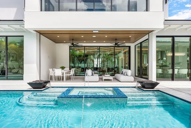 $7,250,000 | 201 Northeast 4th Avenue, Boca Raton, FL 33432