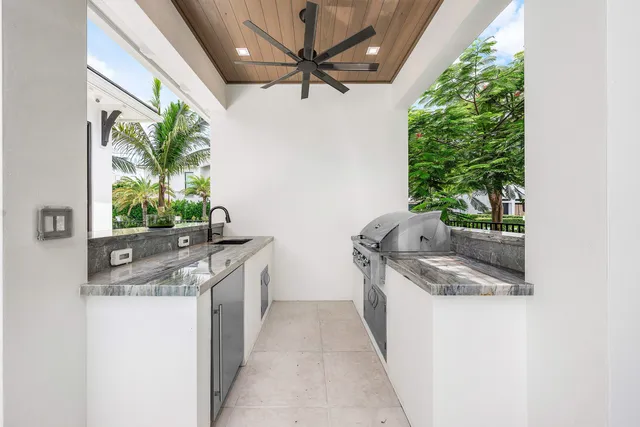 $7,250,000 | 201 Northeast 4th Avenue, Boca Raton, FL 33432