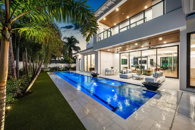 $7,250,000 | 201 Northeast 4th Avenue, Boca Raton, FL 33432