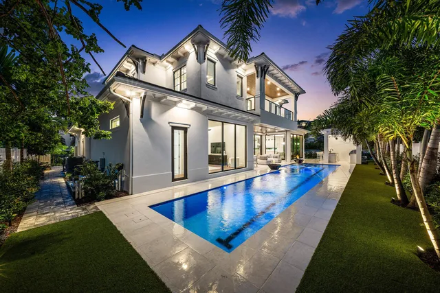 $7,250,000 | 201 Northeast 4th Avenue, Boca Raton, FL 33432