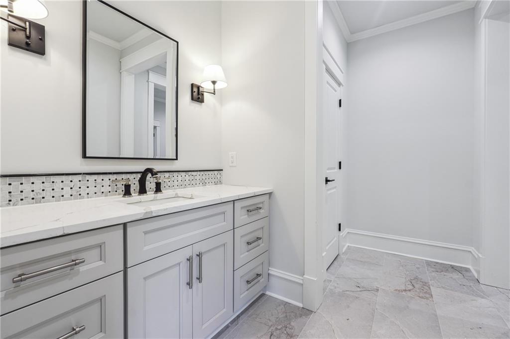 10745 Shallowford Road Roswell, GA 30075 - Photo 30 of 67