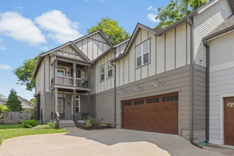 $1,200,000 | 908 B Gale Lane, Nashville, TN 37204