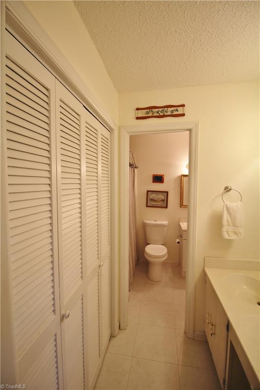 3418 Edgefield Road Greensboro, NC 27409 - Photo 13 of 21 Gallery Image 13