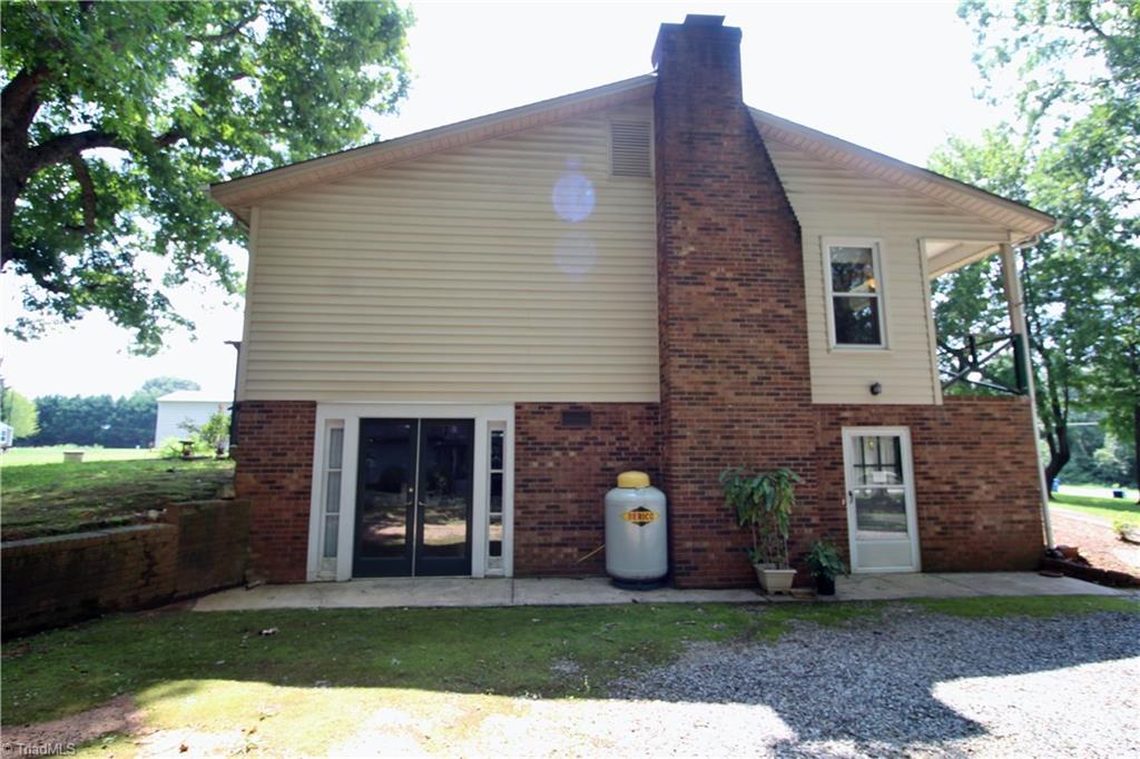 3418 Edgefield Road Greensboro, NC 27409 - Photo 19 of 21 Gallery Image 19