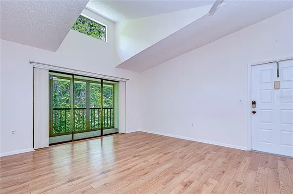 $190,000 | 3161 Lake Pine Way South, Unit F3, Tarpon Springs, FL 34688