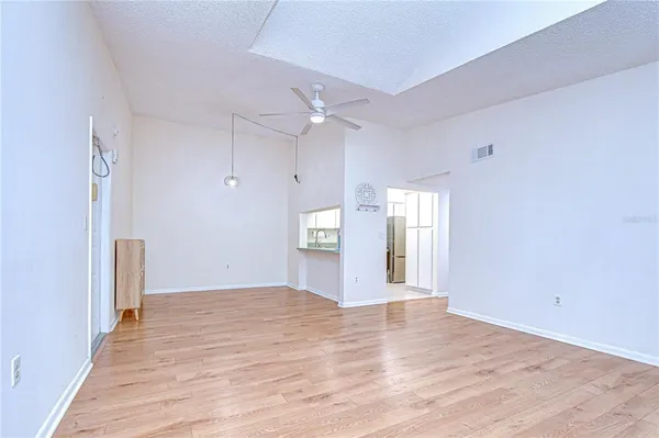 $190,000 | 3161 Lake Pine Way South, Unit F3, Tarpon Springs, FL 34688