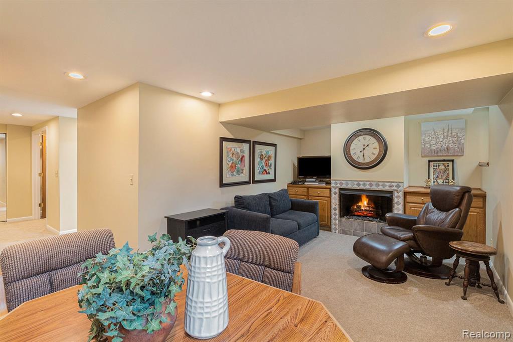 786 Oak Brook Ridge Drive Rochester Hills, MI 48307 - Photo 18 of 31