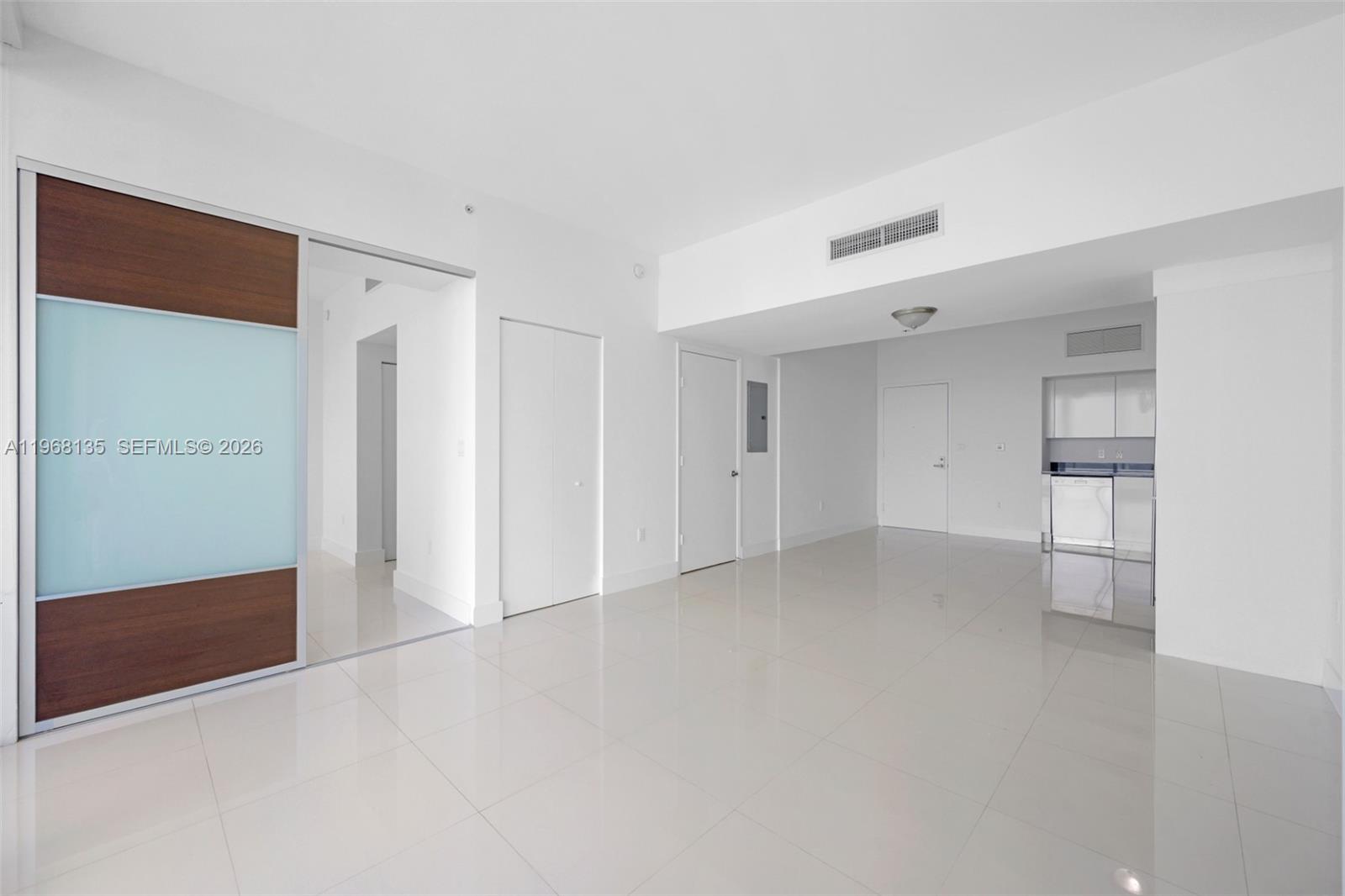 92 Southwest 3rd Street, Unit 5109 Miami, FL 33130 - Photo 7 of 27 a view of an empty room
