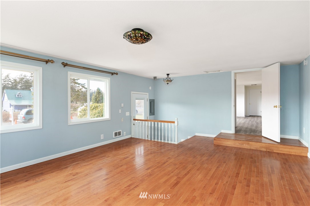 2302 Zylstra Road Oak Harbor, WA 98277 - Photo 10 of 14 Gallery Image 10