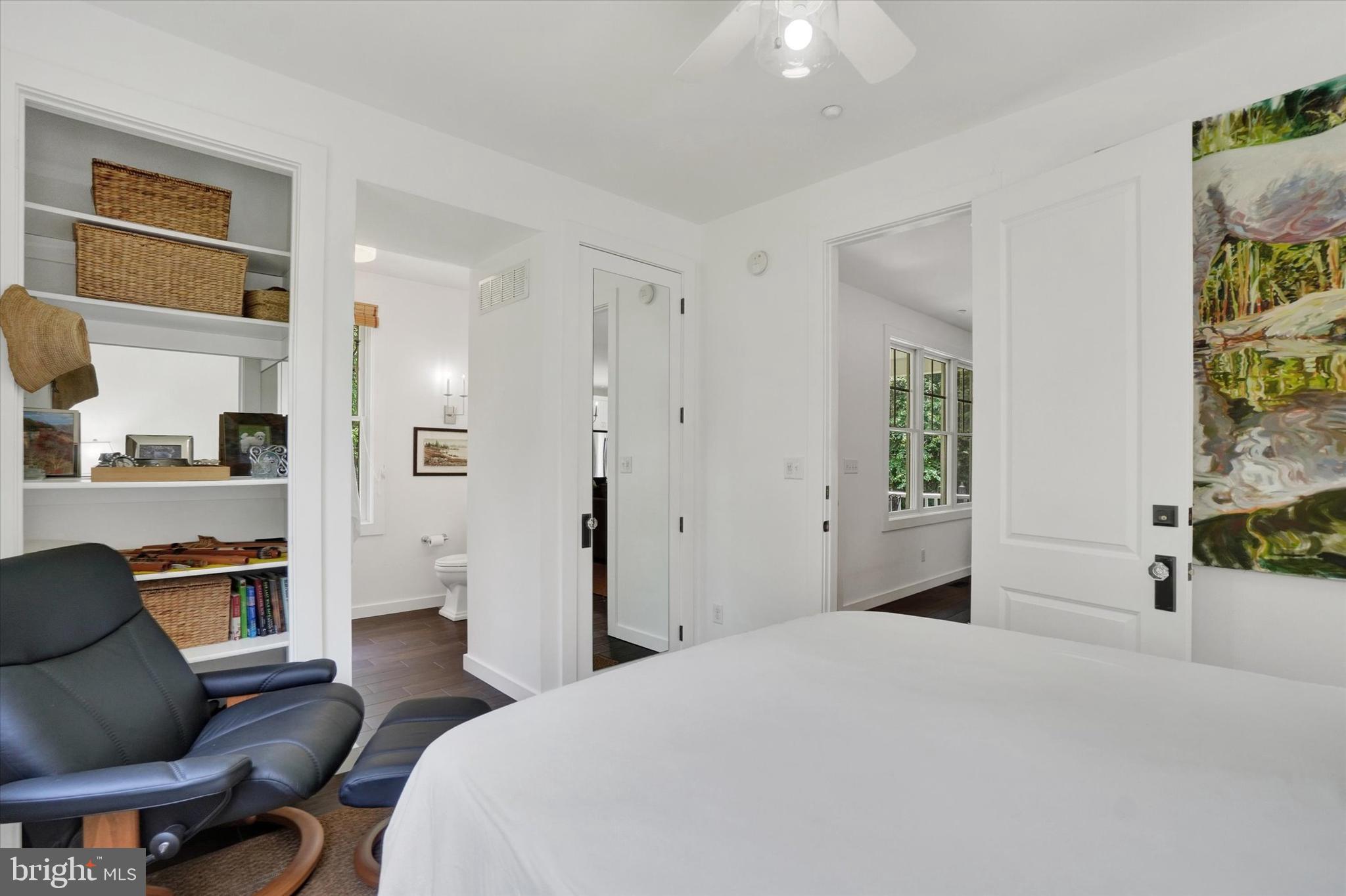 19420 Vernon Road White Hall, MD 21161 - Photo 29 of 52 Primary bedroom with en-suite bath...