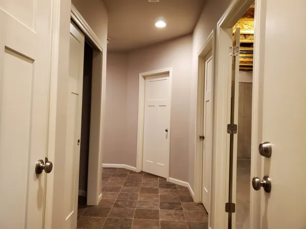 $2,950 | 9335 Silicon Prairie Parkway, Verona, WI 53593