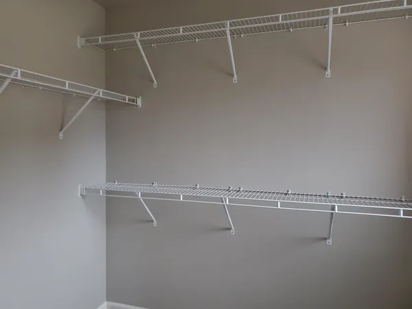 $2,950 | 9335 Silicon Prairie Parkway, Verona, WI 53593