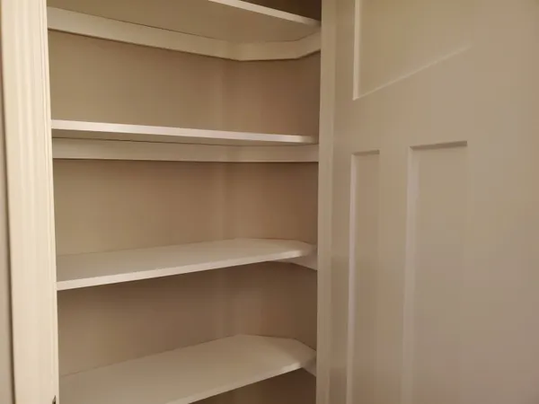 $2,950 | 9335 Silicon Prairie Parkway, Verona, WI 53593