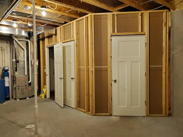 $2,950 | 9335 Silicon Prairie Parkway, Verona, WI 53593