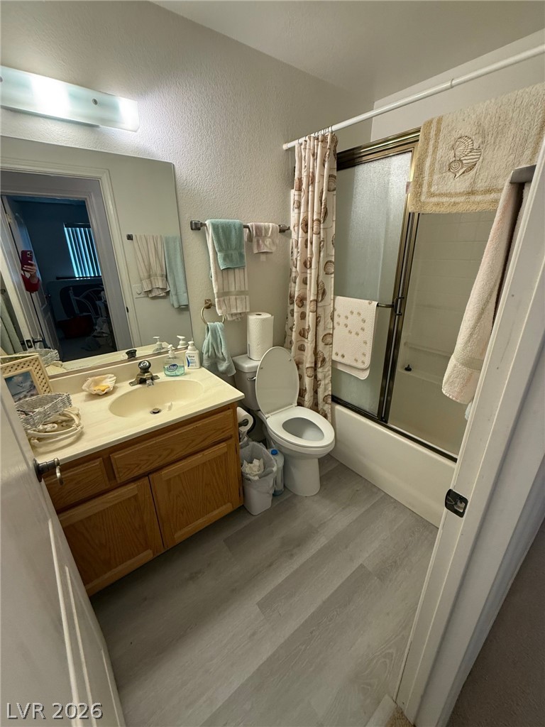 2171 South Blagg Road Pahrump, NV 89048 - Photo 14 of 27 Guest bathroom