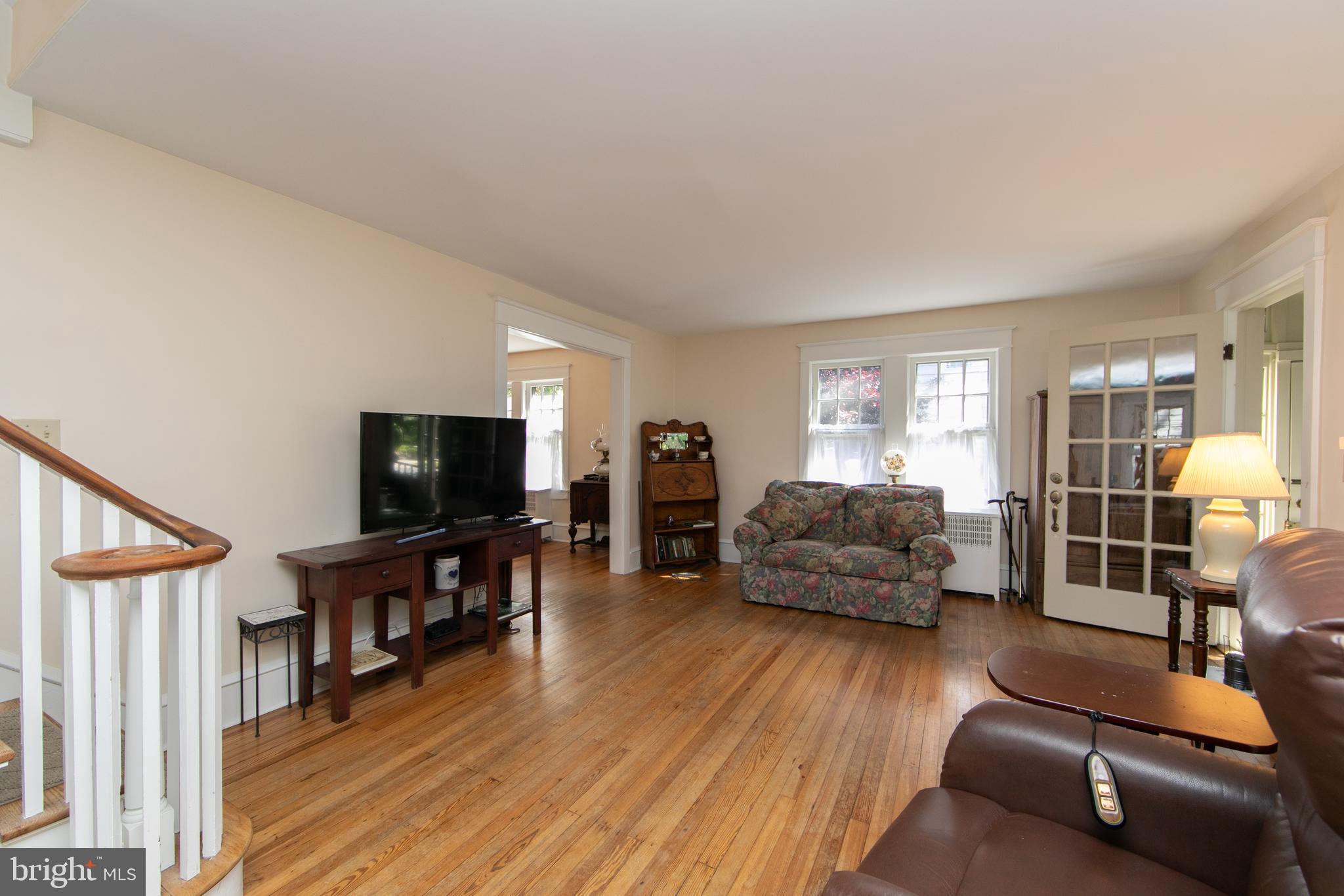 237 Rhoads Avenue Haddonfield, NJ 08033 - Photo 8 of 47 Living room with hardwood floors