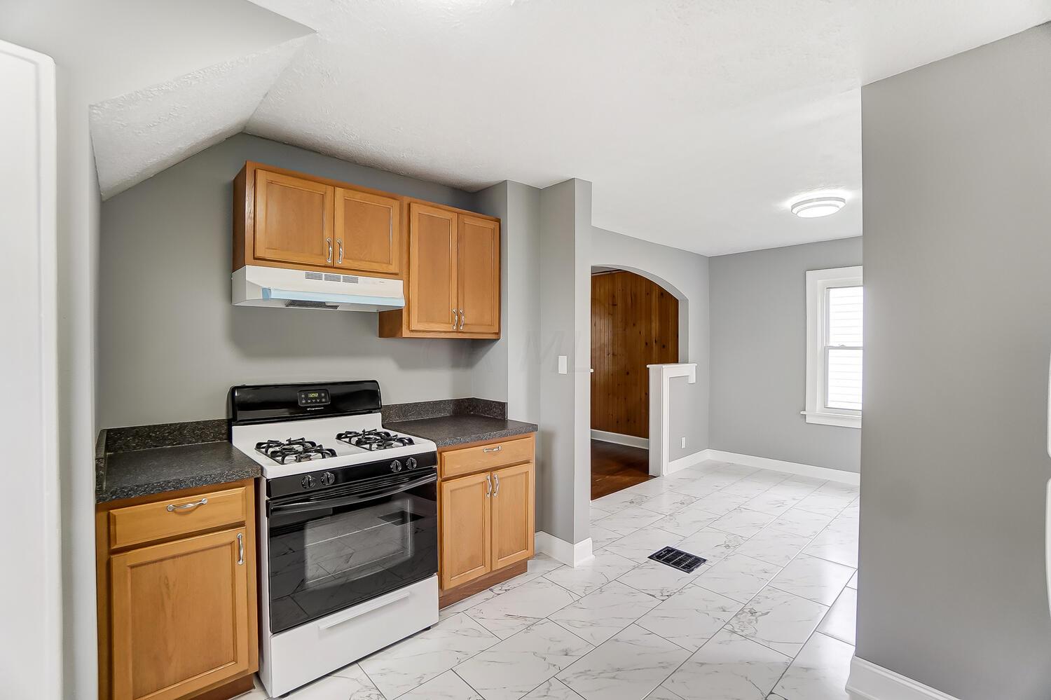 2186 Sale Road Columbus, OH 43224 - Photo 16 of 39