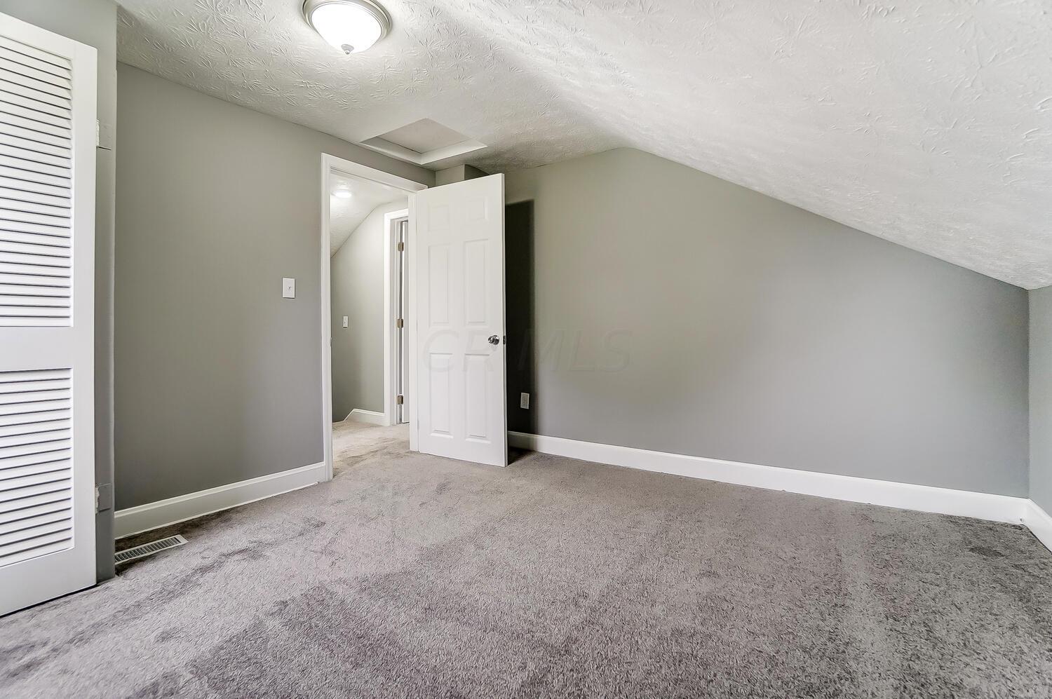 2186 Sale Road Columbus, OH 43224 - Photo 26 of 39