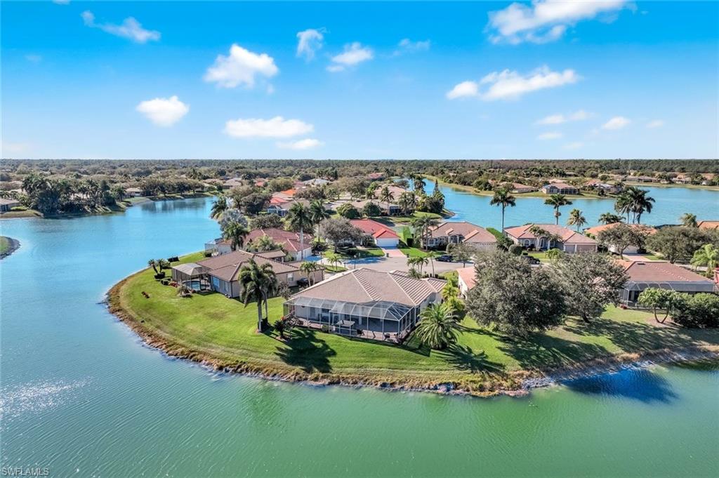 Welcome home! A must see! Well kept & spacious 4 bedroom plus den/office, 3 full bath, 3 car garage -lakefront cul de sac property with GAS COOKING!