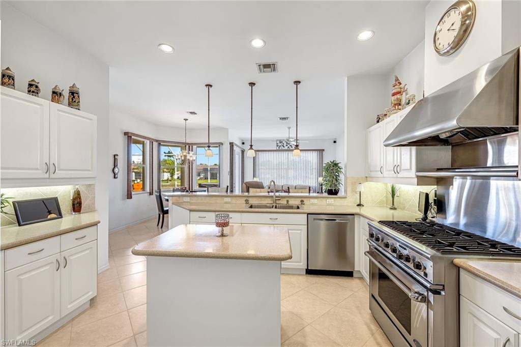 598 Grand Rapids Boulevard Naples, FL 34120 - Photo 6 of 49