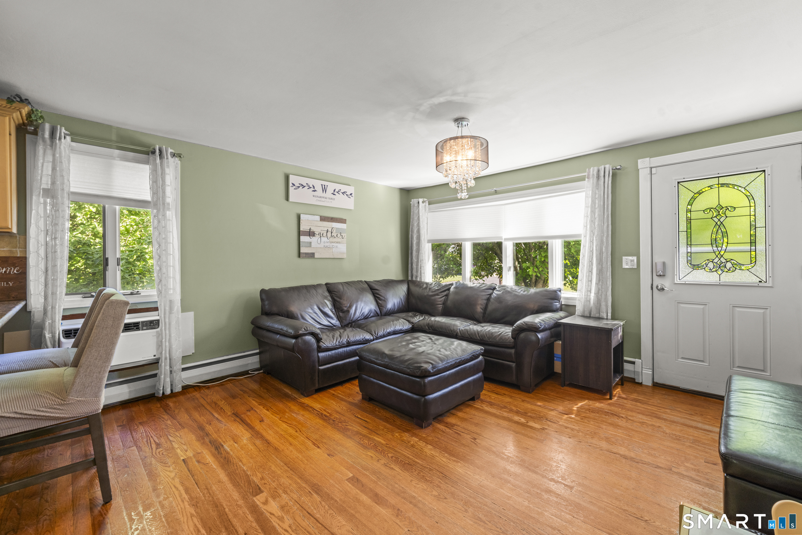 62 Butler Avenue Southington, CT 06489 - Photo 4 of 37