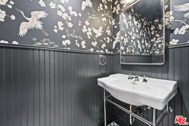 $6,995 | 3866 Westside Avenue, Los Angeles, CA 90008