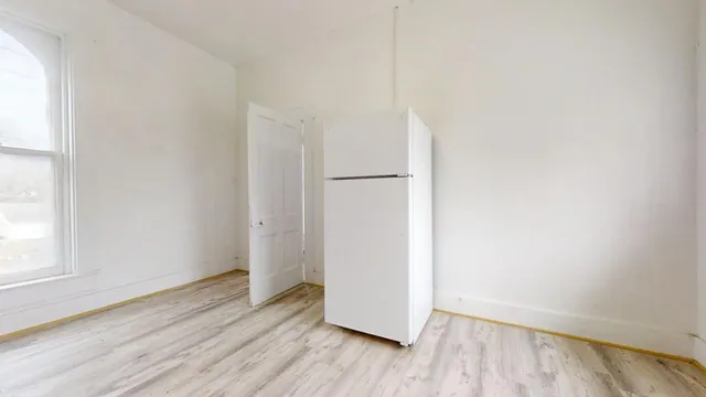 $159,900 | 137 Buena Vista Street, Kansas, IL 61933